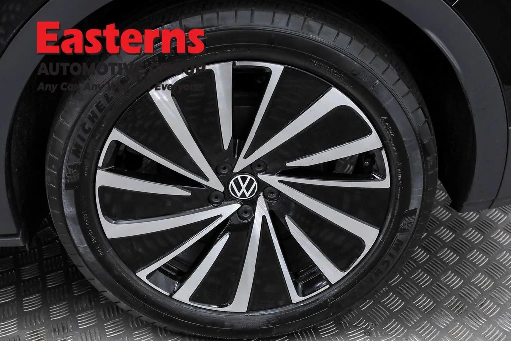 Used 2024 Black Volkswagen S image 29