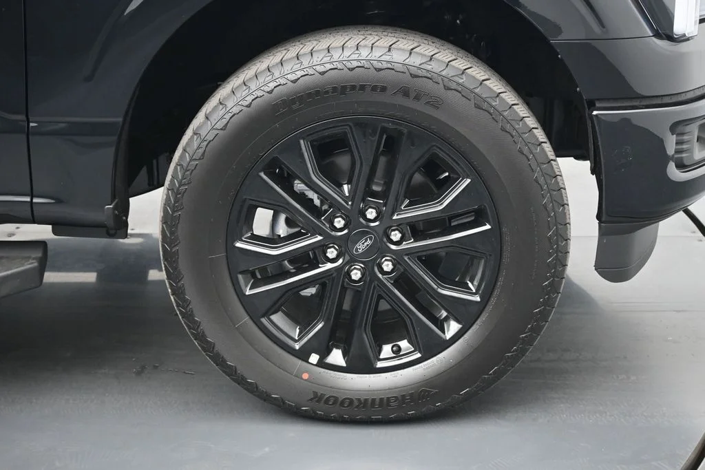 New 2026 Agate Black Metallic Ford Lariat image 24