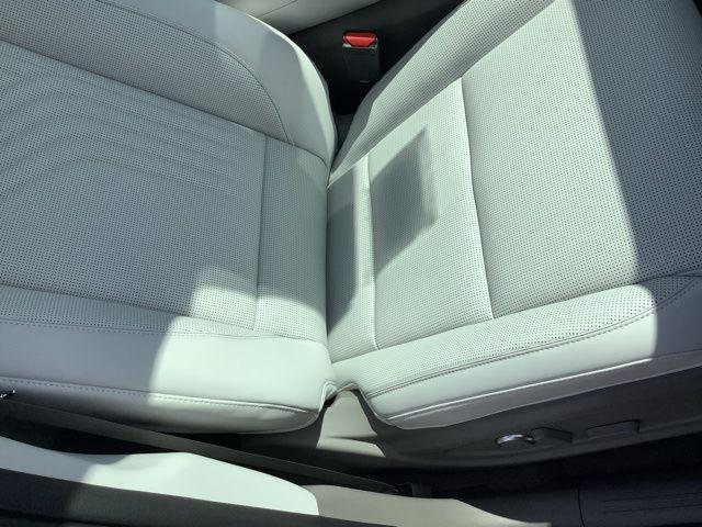 New 2026 White Pearl Hyundai SEL Premium image 22