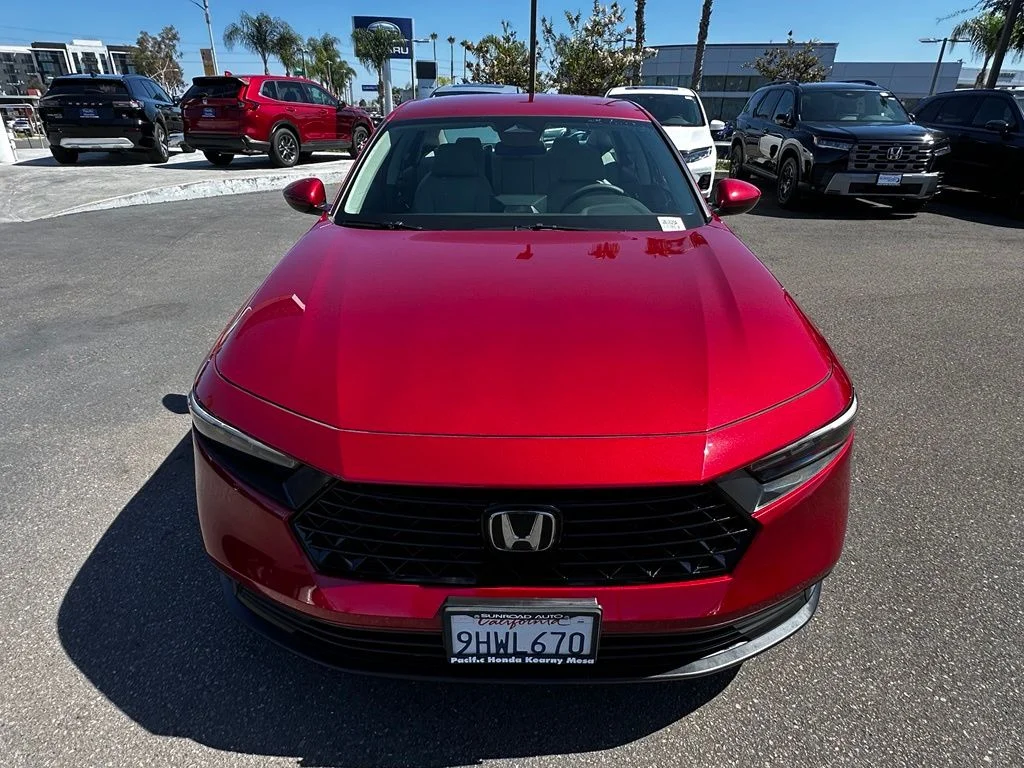 Used 2023 Red Honda LX image 3