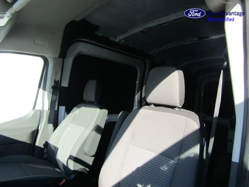 Certified Used 2026 Oxford White Ford Base image 5