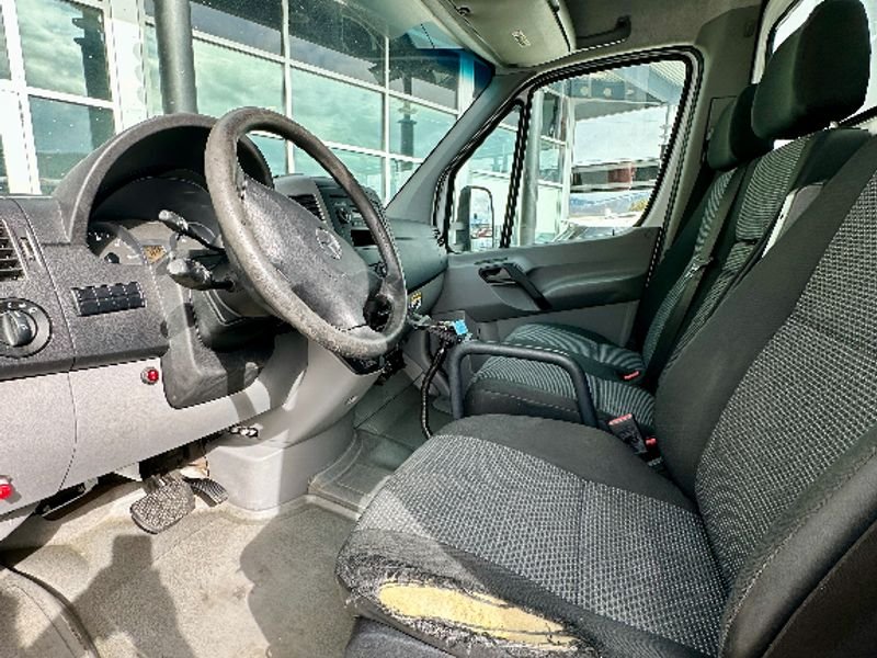 Used 2013 White Mercedes-Benz Base image 3