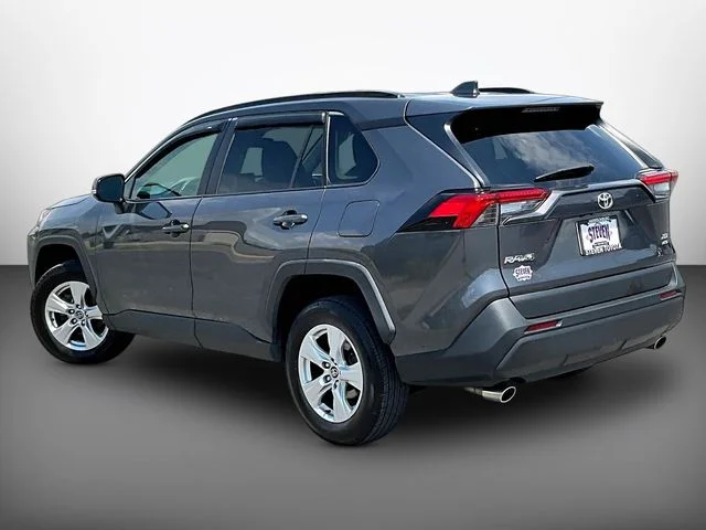 Used 2020 Gray Toyota XLE image 4