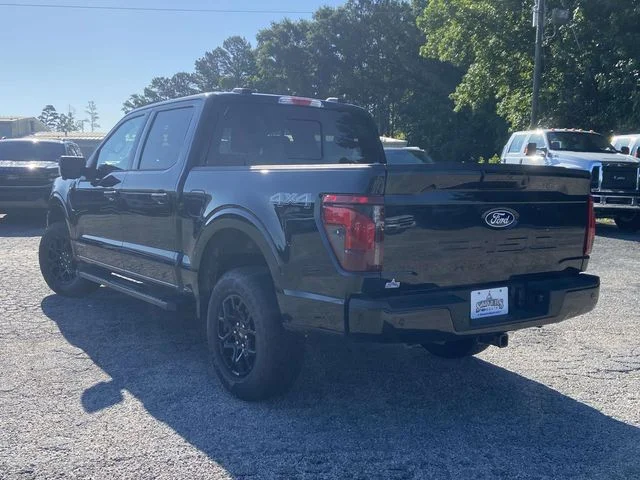 New 2025 Agate Black Metallic Ford XLT image 4