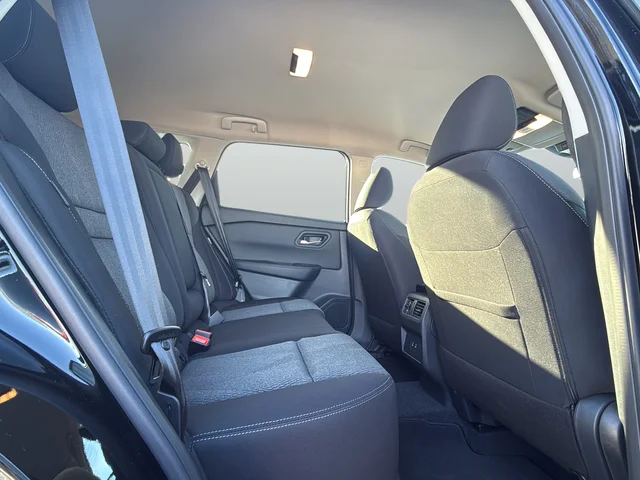 2026 Nissan Rogue SV - Photo 11
