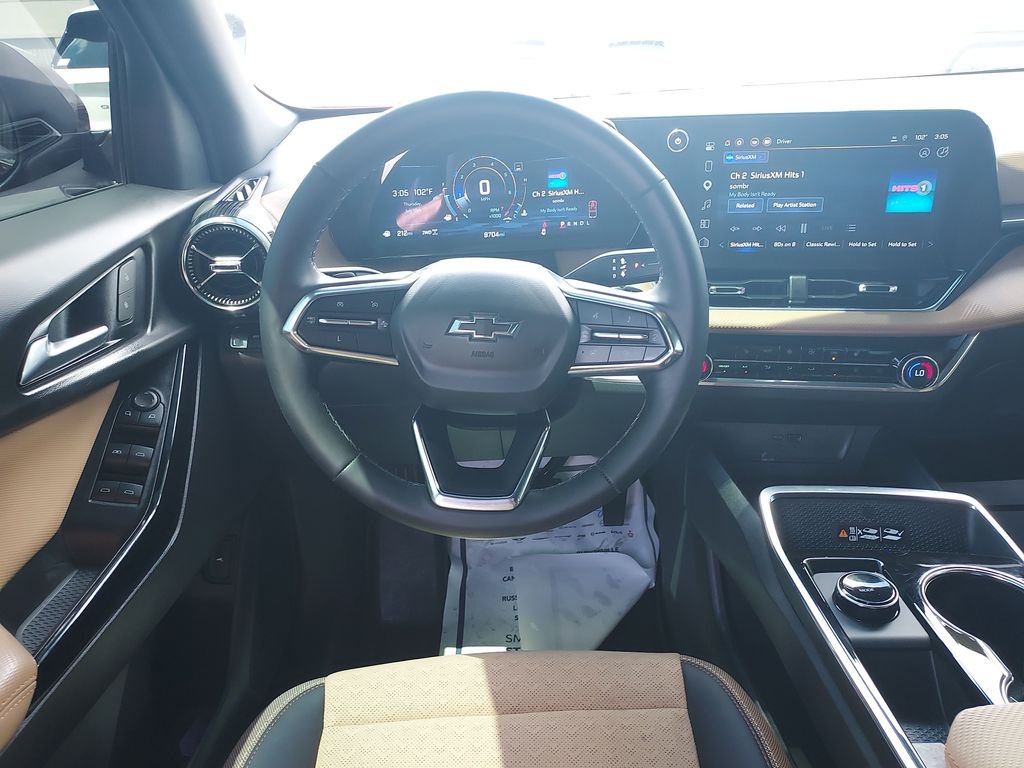 Used 2025 Red Chevrolet ACTIV image 16