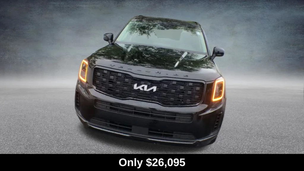 Used 2022 Black Kia EX image 4