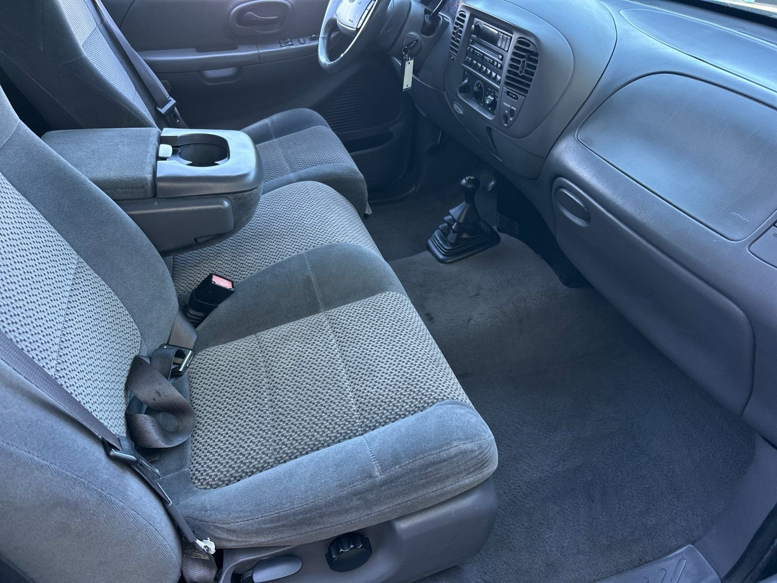 Used 2001 Island Blue Clearcoat Metallic Ford XLT image 14