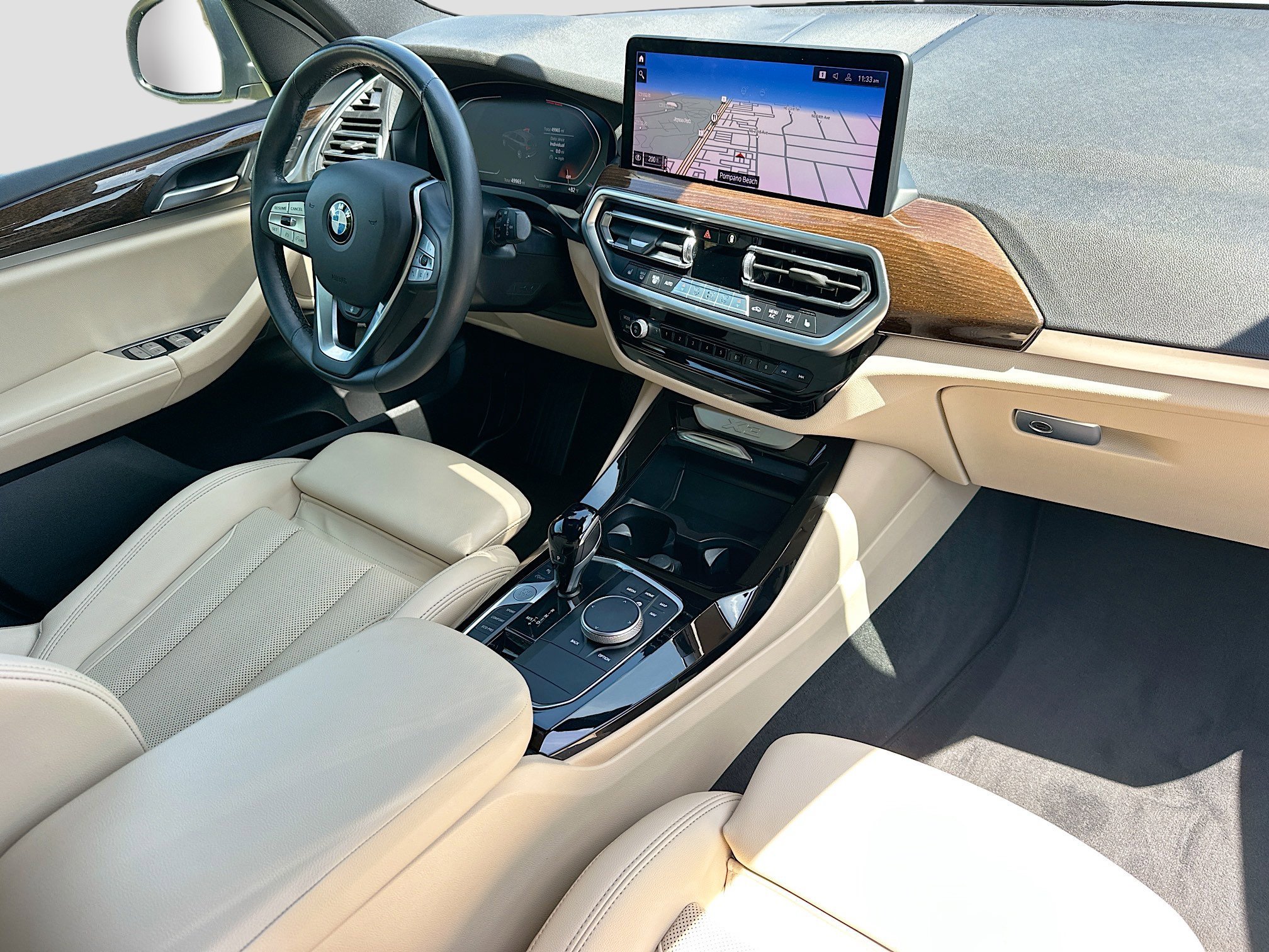 Used 2022 Alpine White BMW sDrive30i image 22