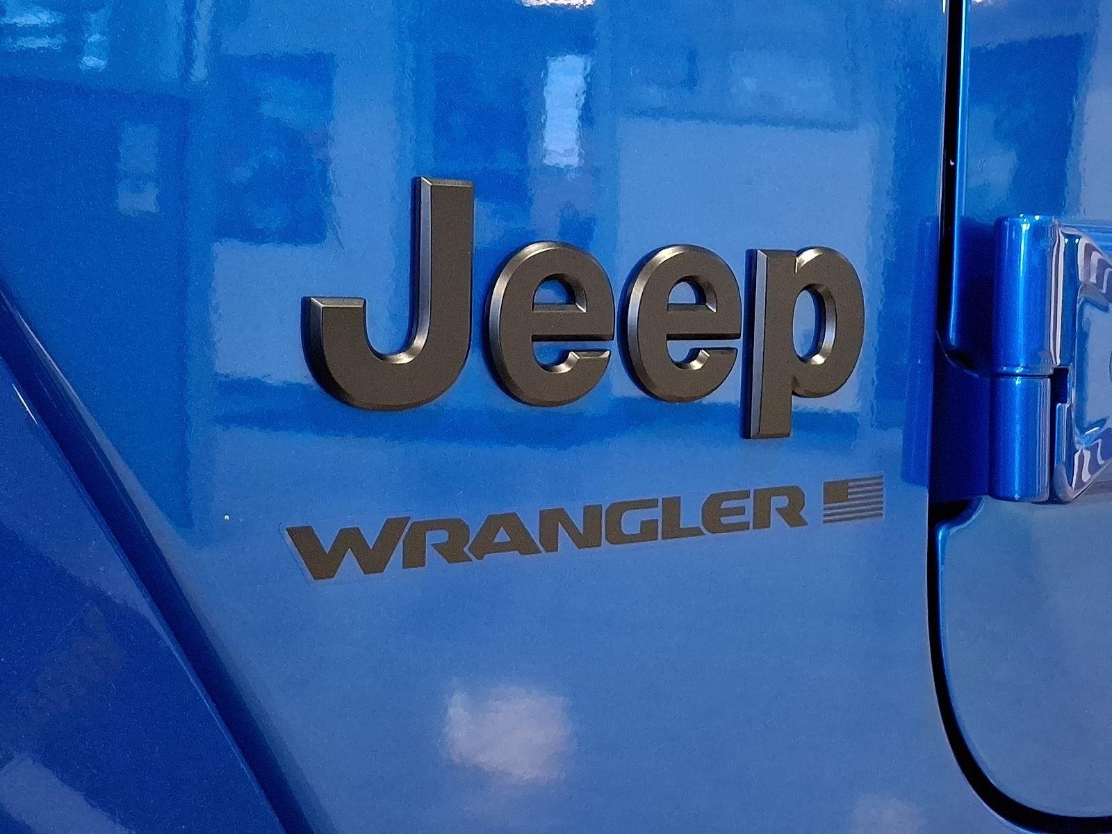 New 2026 Hydro Blue Pearl-Coat Exterior Paint Jeep Rubicon X image 18