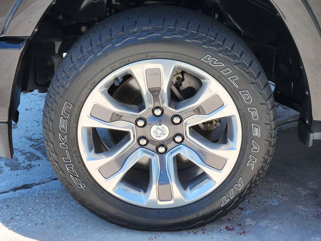 Used 2022 Diamond Black Crystal Pearlcoat Ram Longhorn image 15