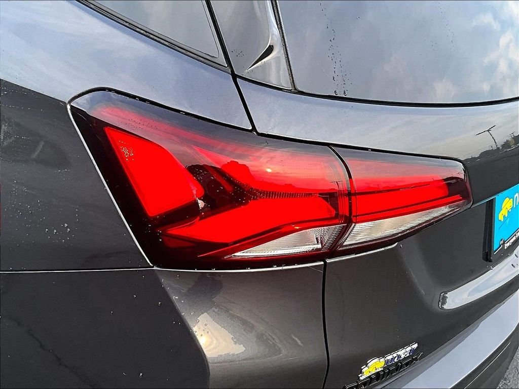 Used 2023 Gray Chevrolet RS image 32