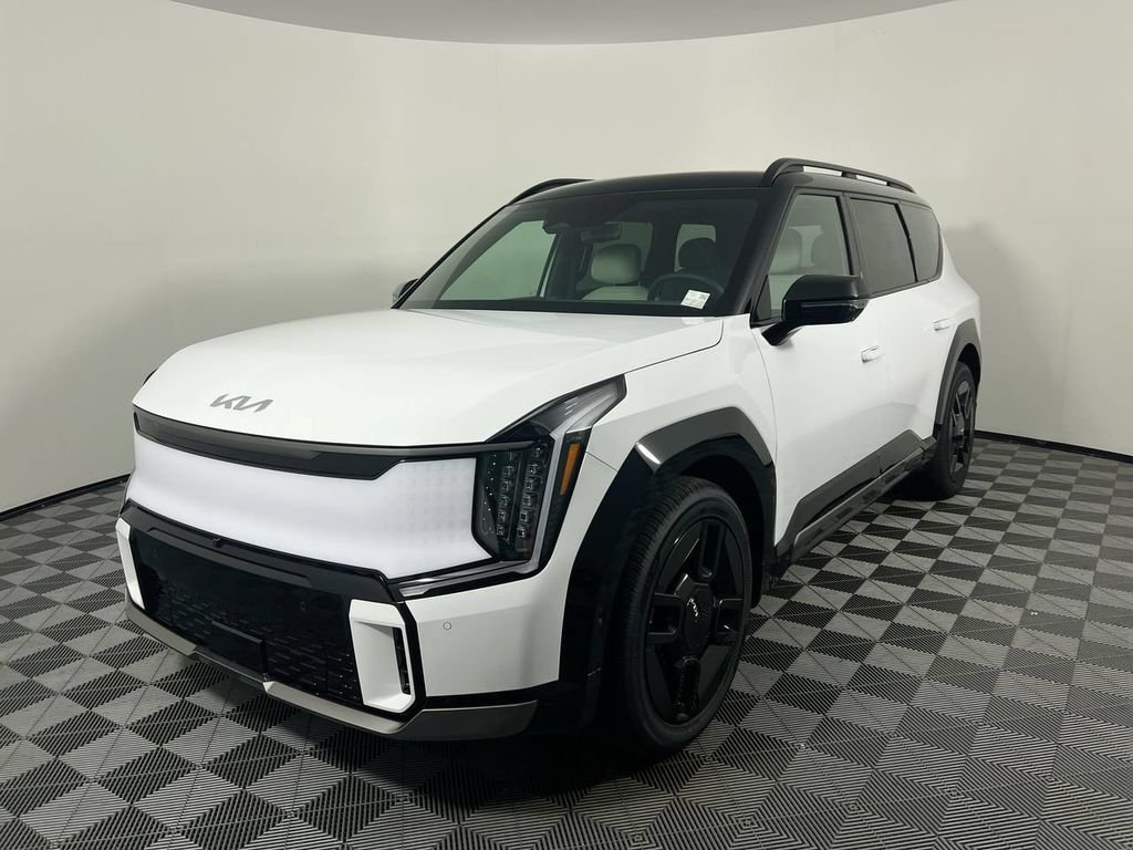 New 2026 Glacial White Pearl / Black Ro Kia GT-Line AWD image 9