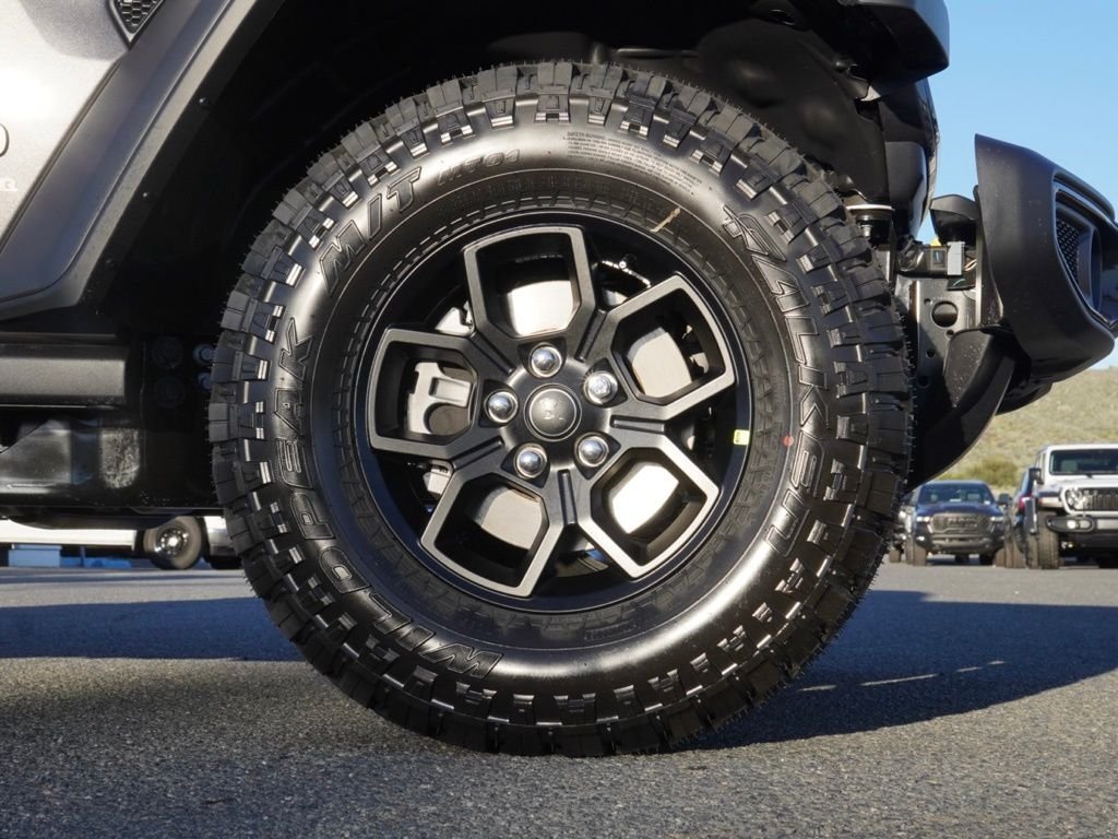 New 2026 Granite Crystal Metallic Clear-Coat Exterior Paint Jeep Willys image 7