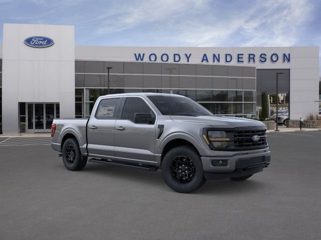 New 2026 Carbonized Gray Metallic Ford XLT image 7