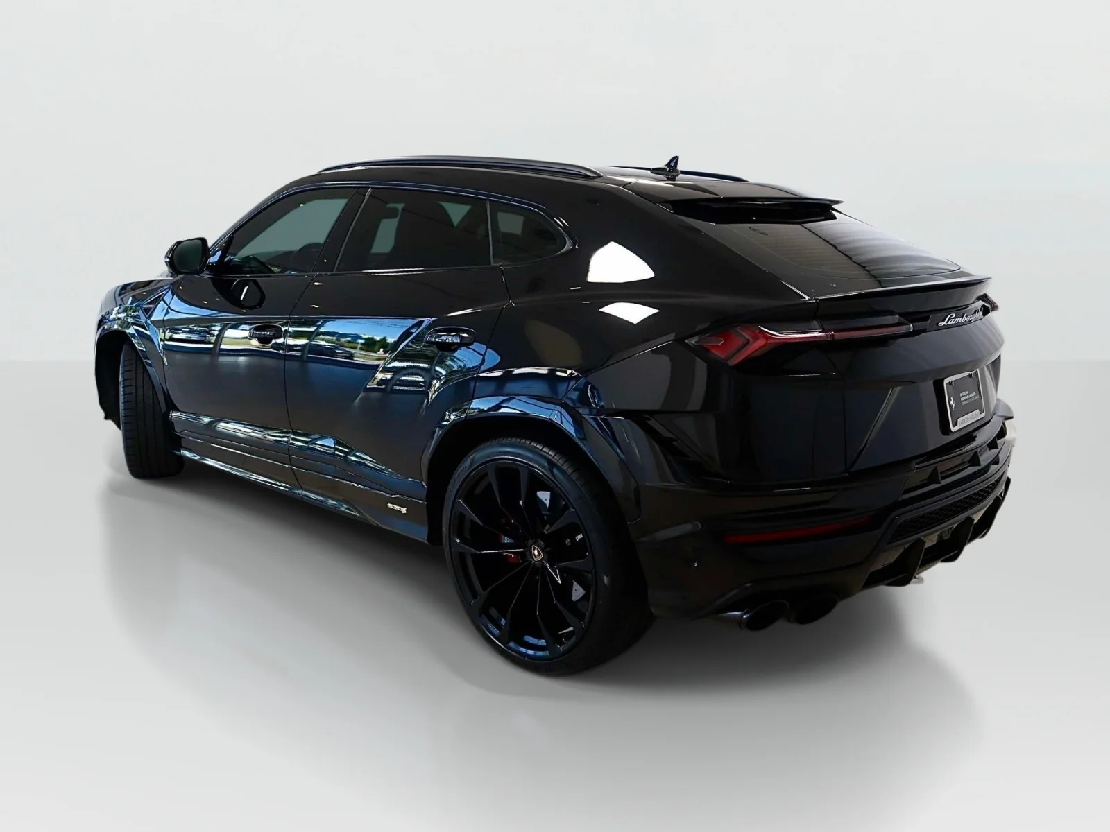 Used 2023 Black Lamborghini S AWD image 3