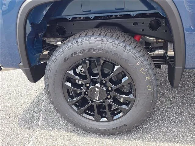 New 2026 Lakeshore Blue Metallic Chevrolet Custom image 34