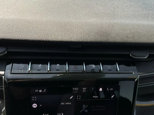 Used 2022 Gray Jeep Altitude image 44