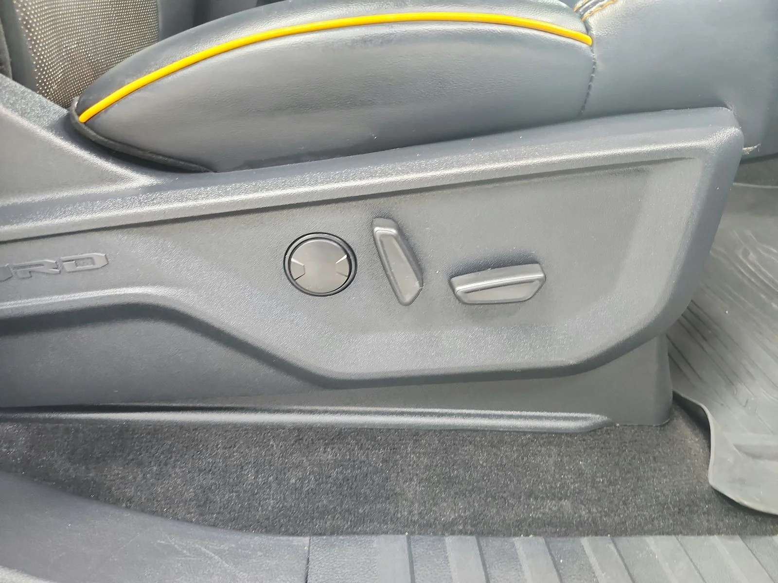 Used 2022 Oxford White Ford Tremor image 42