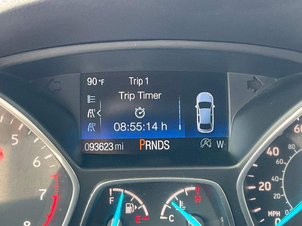 Used 2019 Magnetic Ford SE image 4