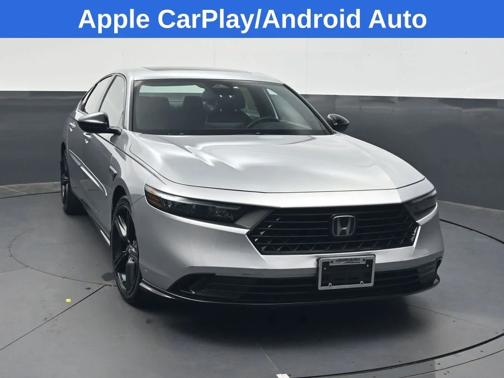 Used 2024 Solar Silver Metallic Honda Sport-L image 9