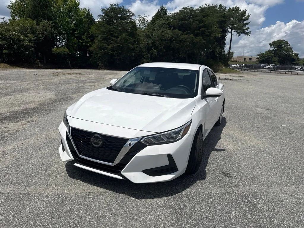Used 2023 White Nissan S image 4