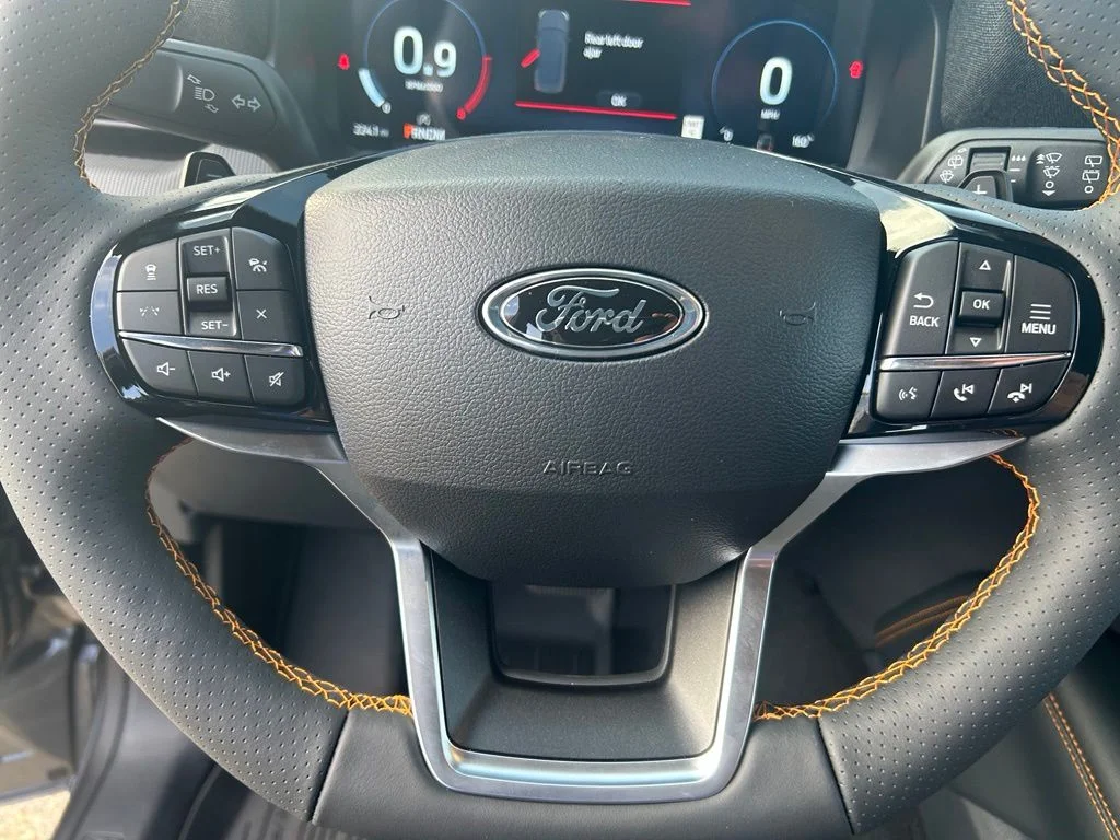 New 2026 Carbonized Gray Metallic Ford Tremor® image 17