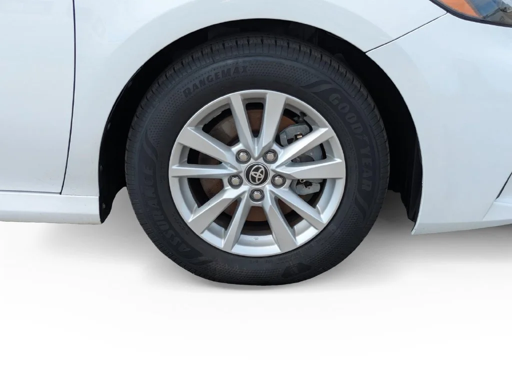 Used 2025 White Toyota LE image 5