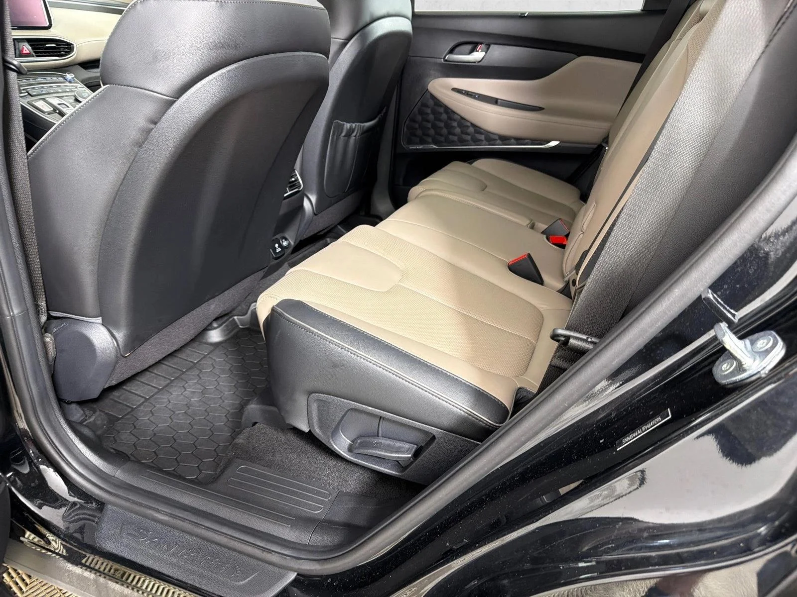 Used 2023 Black Hyundai Limited image 23