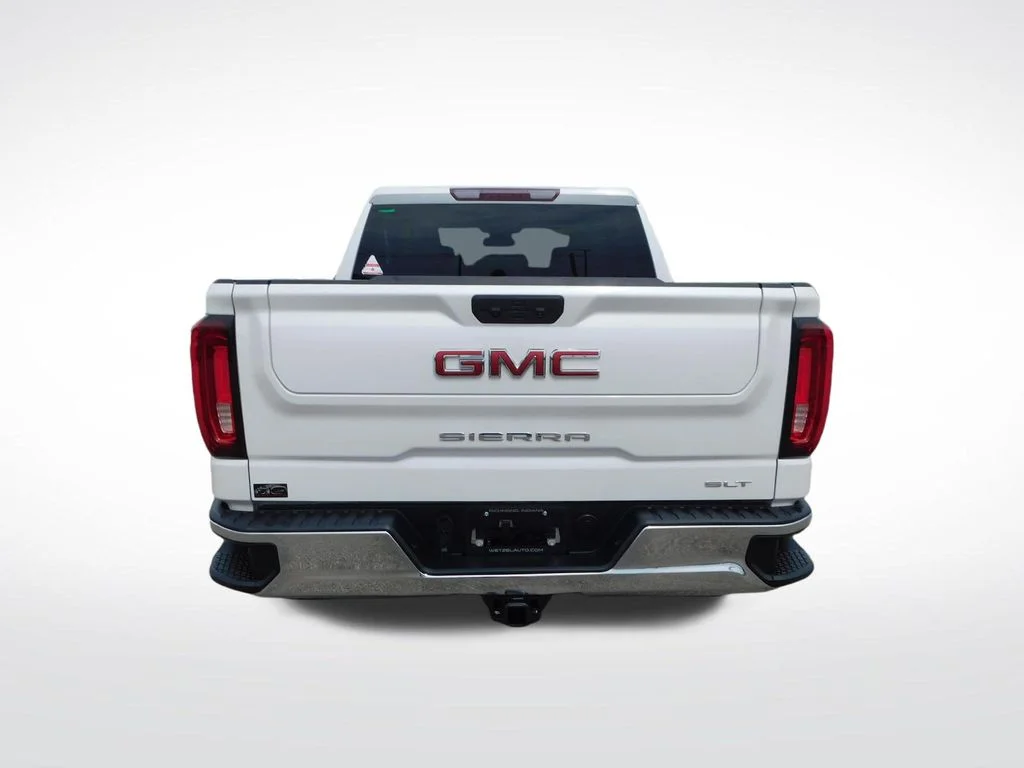 Used 2023 White GMC SLT image 4
