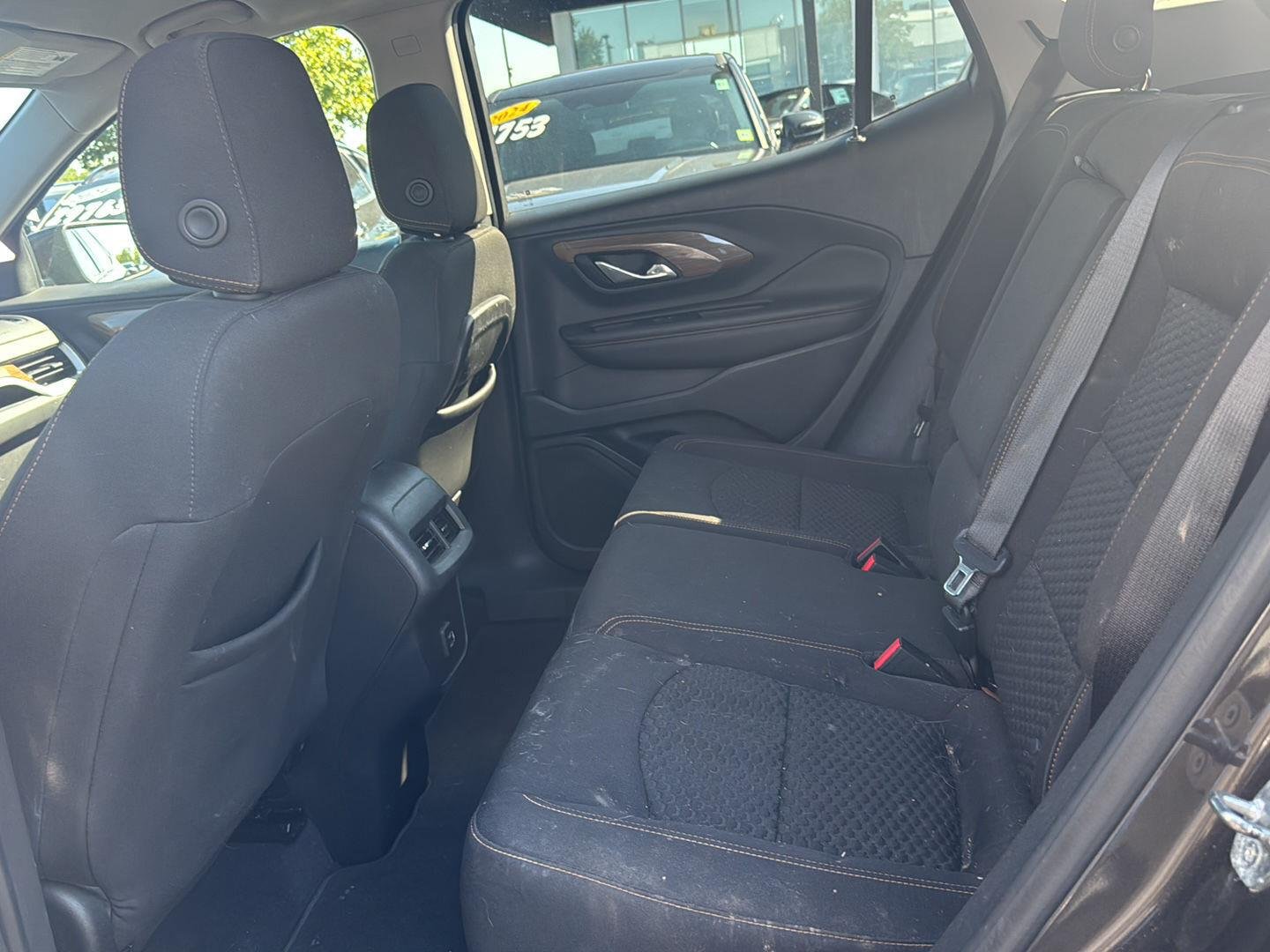 Used 2020 Smokey Quartz Metallic GMC SLE image 20