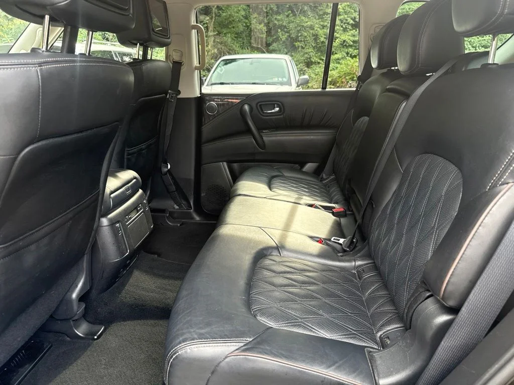 Used 2023 Black Nissan Platinum image 14
