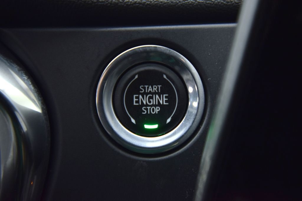 Used 2024 Radiant Red Tintcoat Chevrolet LT image 29