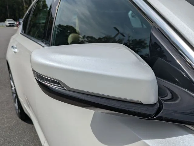 Certified Used 2020 Crystal White Tri-Coat Cadillac Premium Luxury image 12