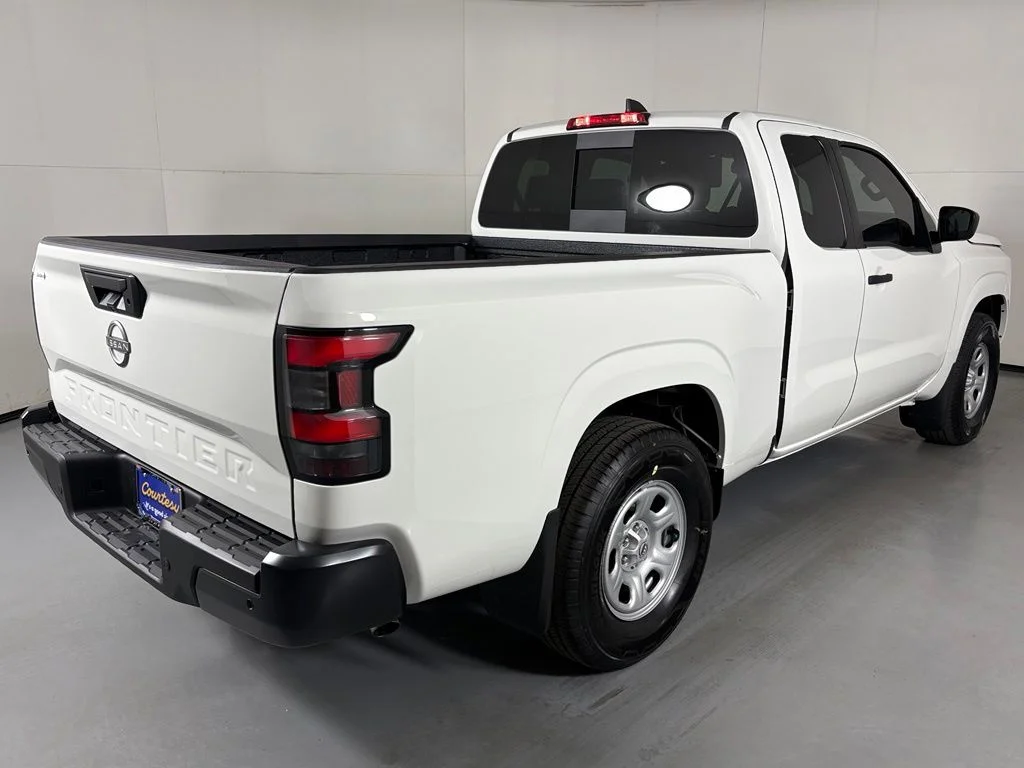 New 2026 Glacier White Nissan King Cab® S image 8