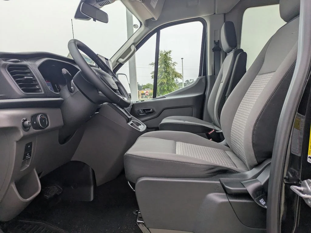 New 2026 Agate Black Metallic Ford XLT image 20