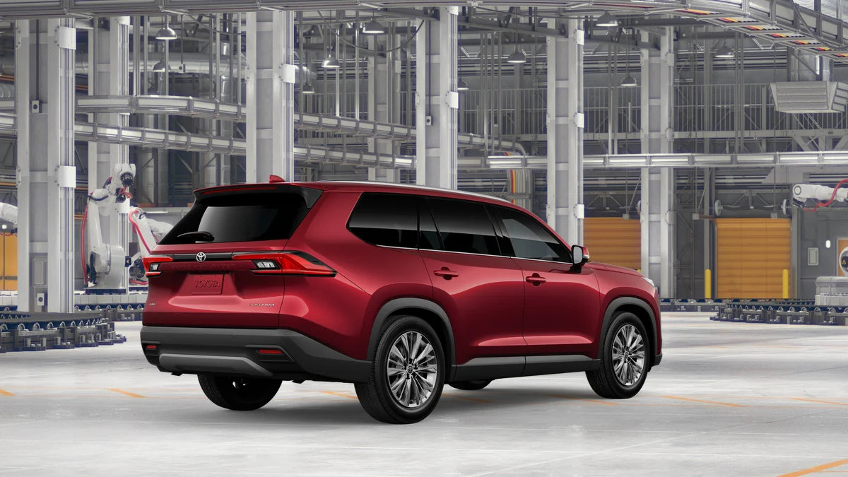 New 2026 Ruby Flare Pearl Toyota Platinum image 10