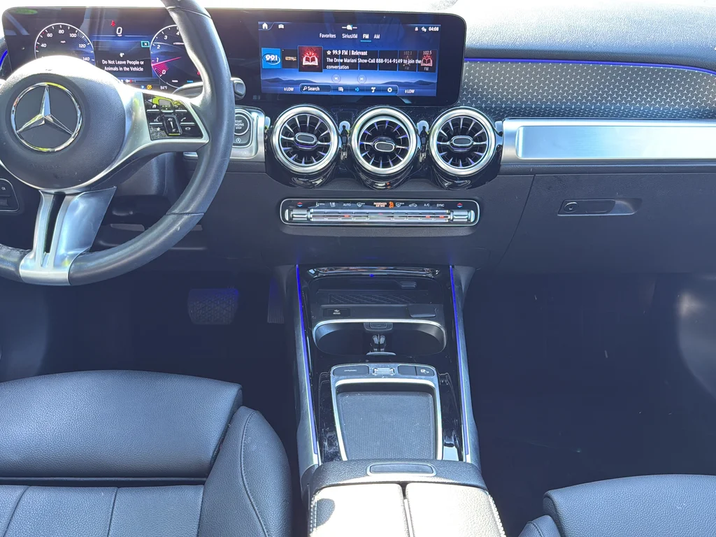 Used 2024  Mercedes-Benz GLB 250 image 20