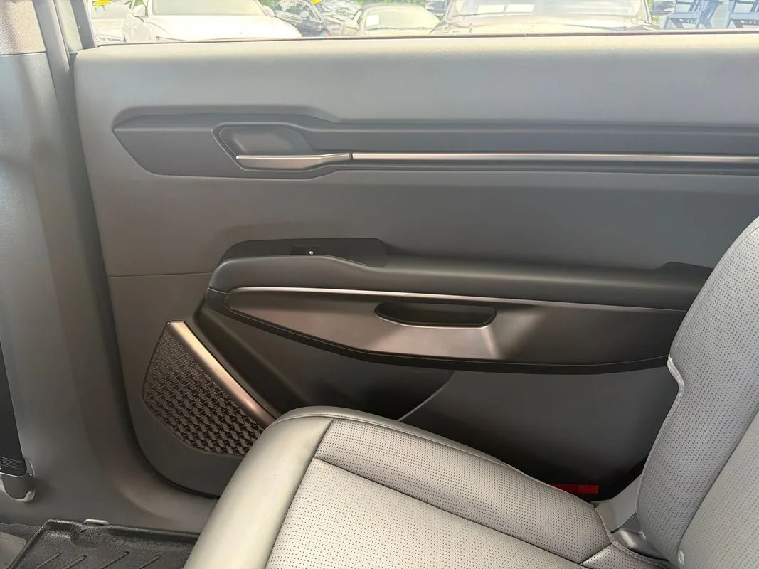 Used 2024 Silver Kia Light Long Range image 26