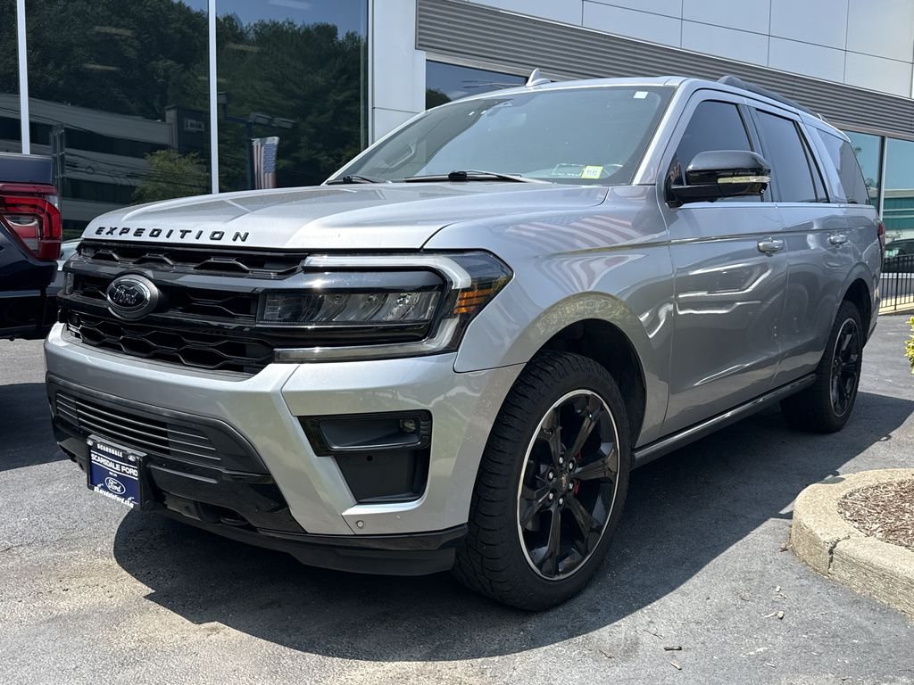 Used 2022 Silver Ford Limited image 7