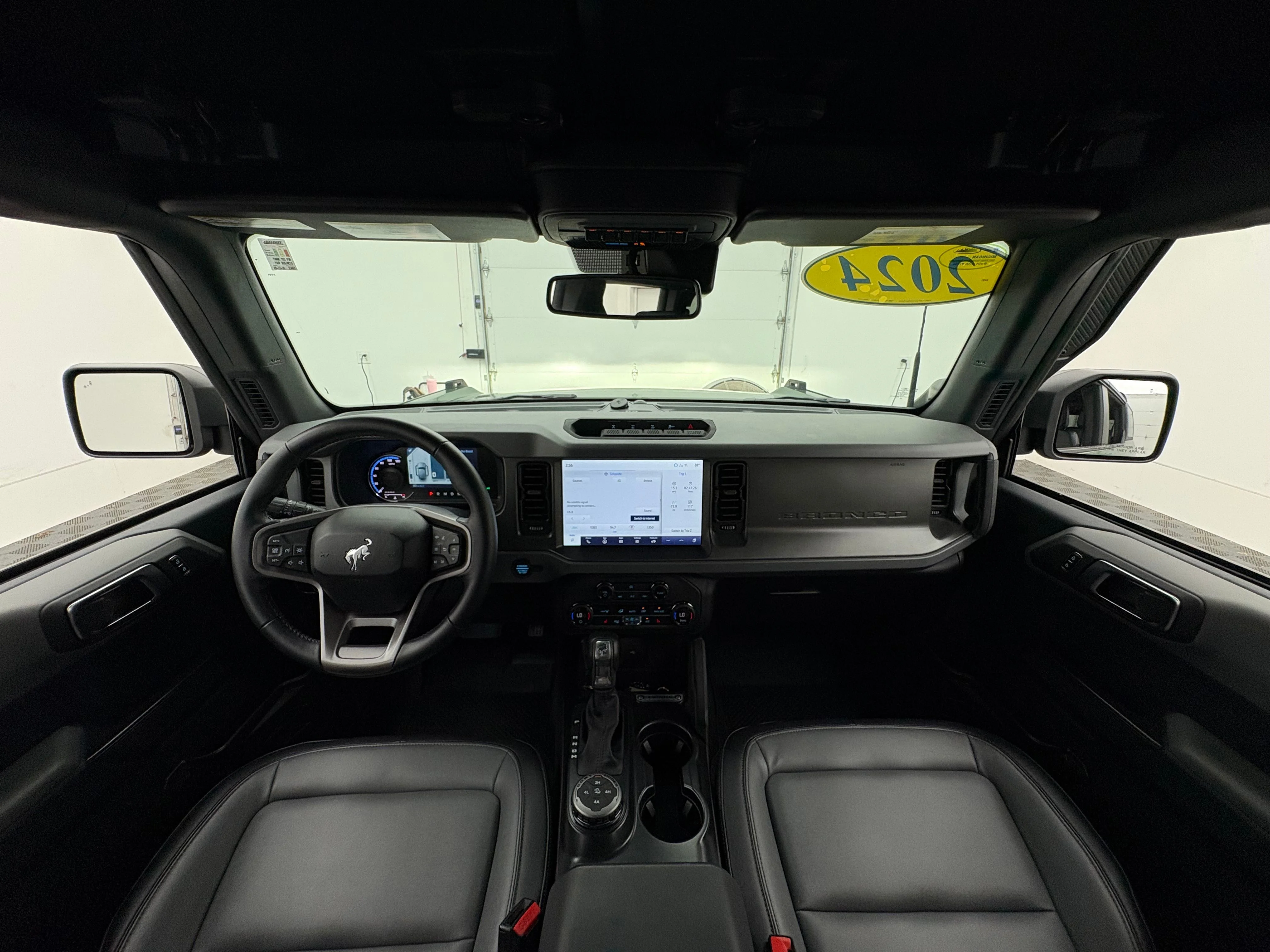 Used 2024 Green Metallic Ford Everglades image 37