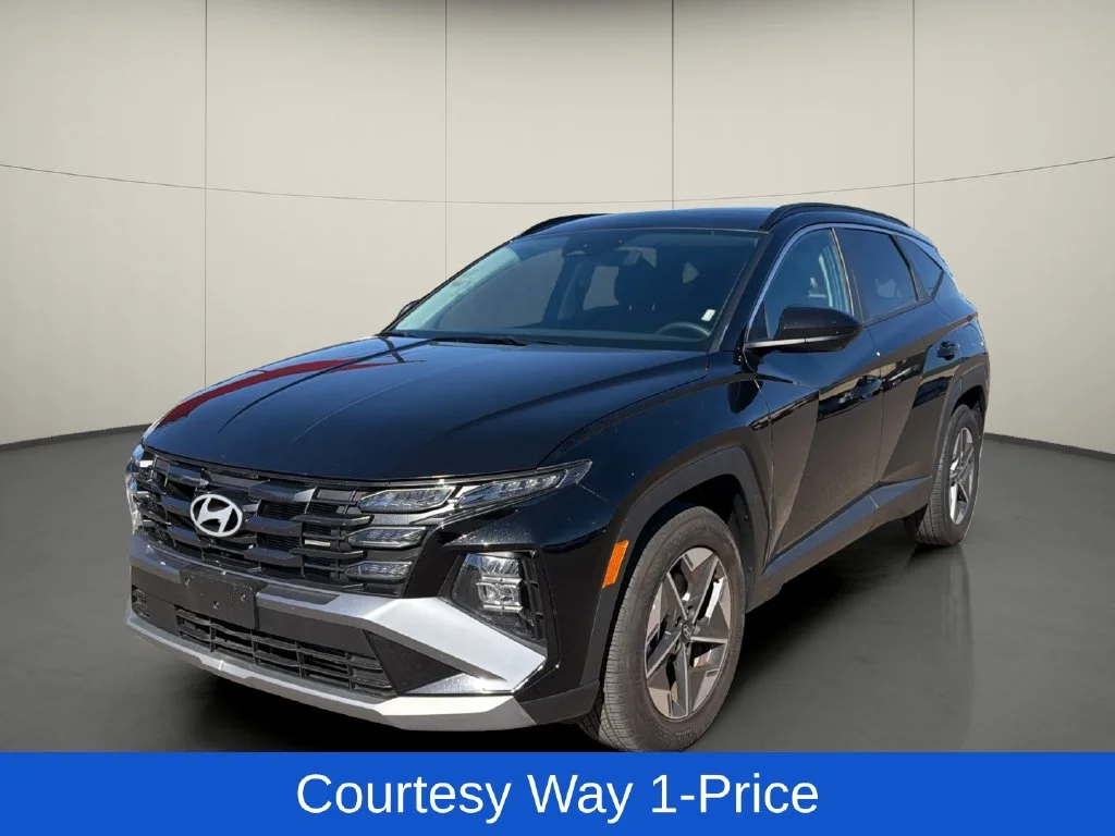 Used 2026 Black Hyundai SEL Plus image 4