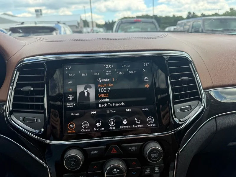 Used 2020 Black Jeep Overland image 13