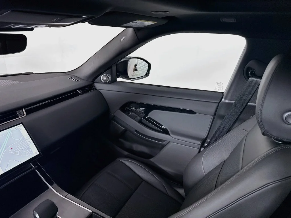 New 2026  Land Rover S image 24