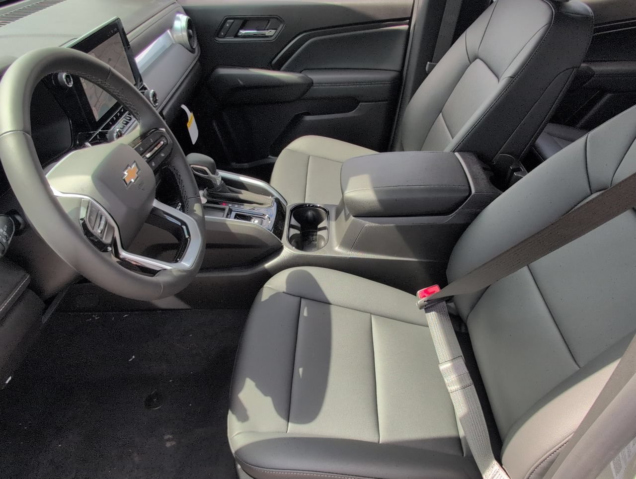 New 2026 Sterling Gray Metallic Chevrolet LT image 19