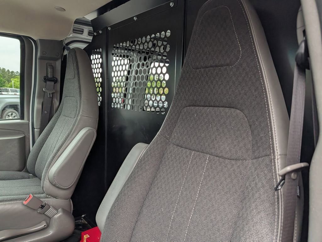 Used 2024 Summit White GMC Work Van image 23