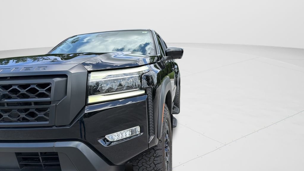 Used 2022 Black Nissan PRO-4X image 34