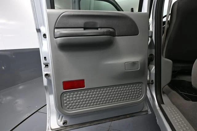 2002 Ford F-250 Super Duty XLT - Photo 29