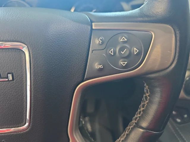 Used 2019 White GMC Denali image 20