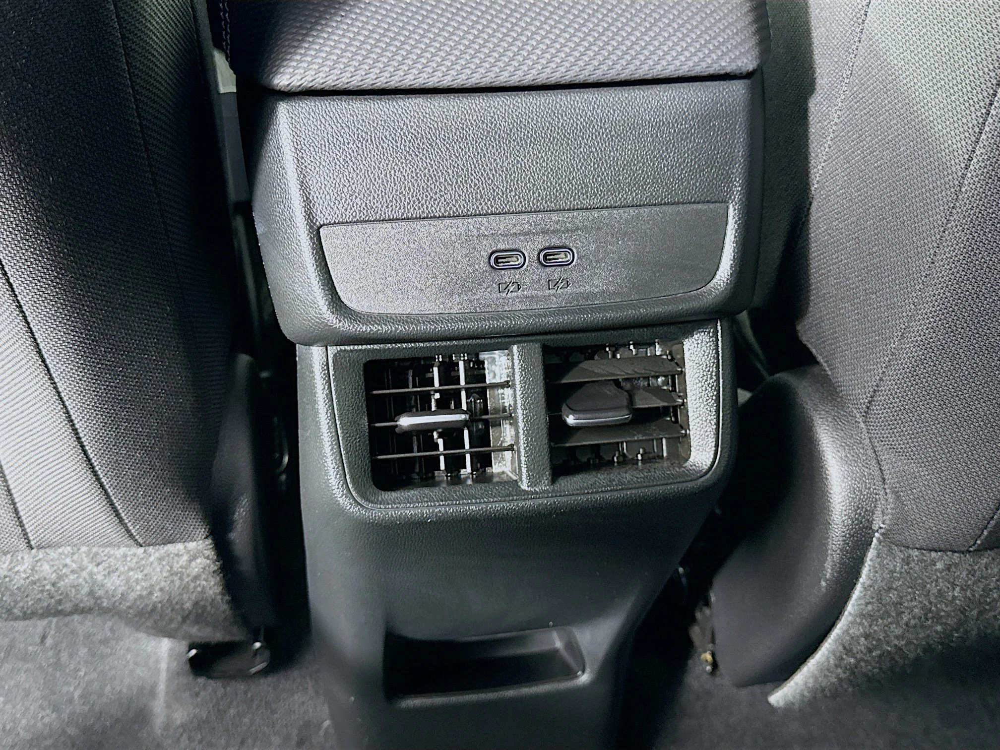 Used 2025 Summit White Chevrolet LT image 28